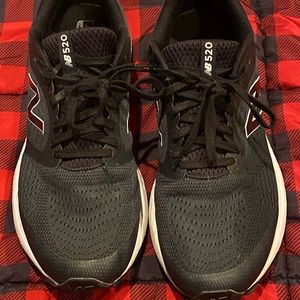 New Balance Men’s 520 shoes